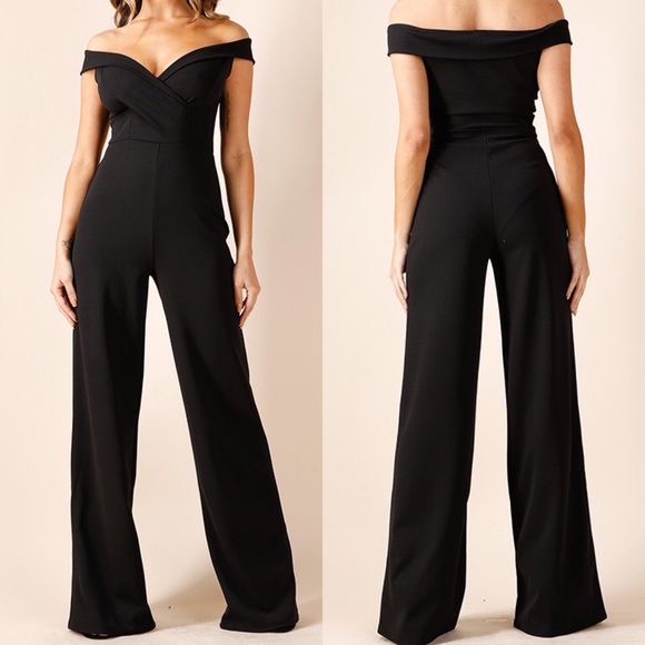 LAST ONE! PRICE FIRM Black off shoulder jumpsuit - Picture 2 of 3